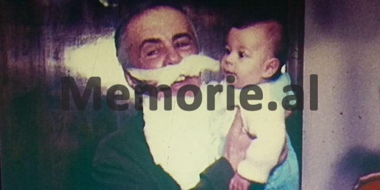 Si e festonte “shoku Enver”,  vitin e ri / Nga familja, Byroja Politike, mbrëmja me fatosat e pionerët, etj.  (Fotot e panjohura)