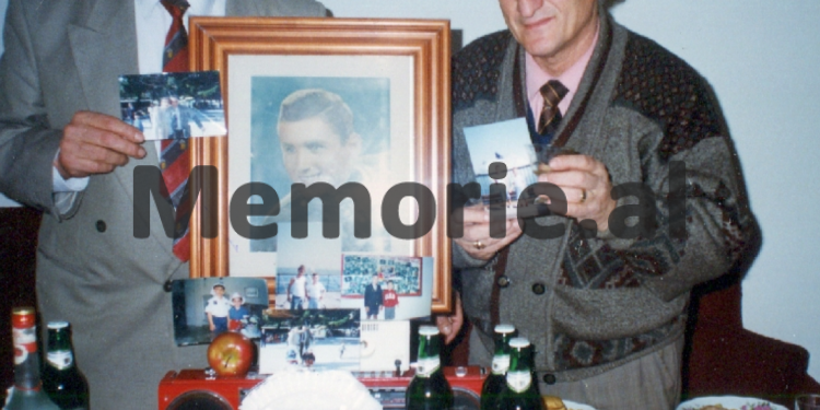 Si e ekzekutoi Enveri natën e Vitit të Ri ‘68-të, krushkun e tij, muzikantin virtuoz të “Dajti”-t dhe hoteleve të Malit të Zi e Bosnjes / Historia tragjike e togerit që e ktheu UDB-ja, pas…