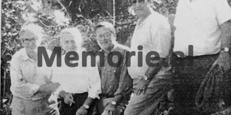 “Kur një shoqe e ngushtë i tha Nexhmijes se: ‘Shano po vdes për bukë’, ajo ia ktheu: ‘akoma nuk ka ngordhur…”?! / Dëshmia e të birit të ish ministrit, për të motrën, një nga “Vajzat me kordele të kuqe”