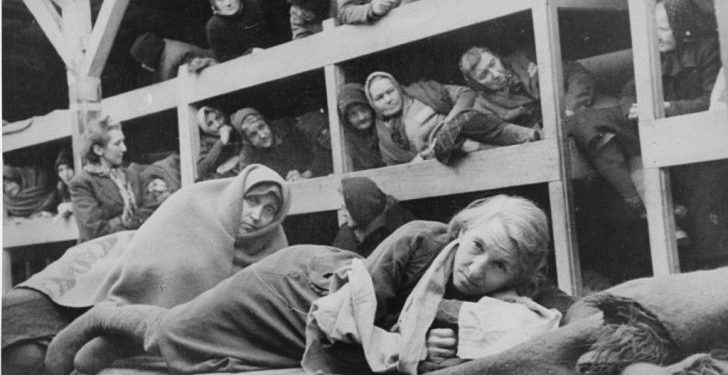 “Torturat, pushkatimi i 104 shokëve dhe lirimi pasi familjet paguan 20 napolona flori../Kujtimet e ish-të burgosurit në kampin nazist të Prishtinës.”