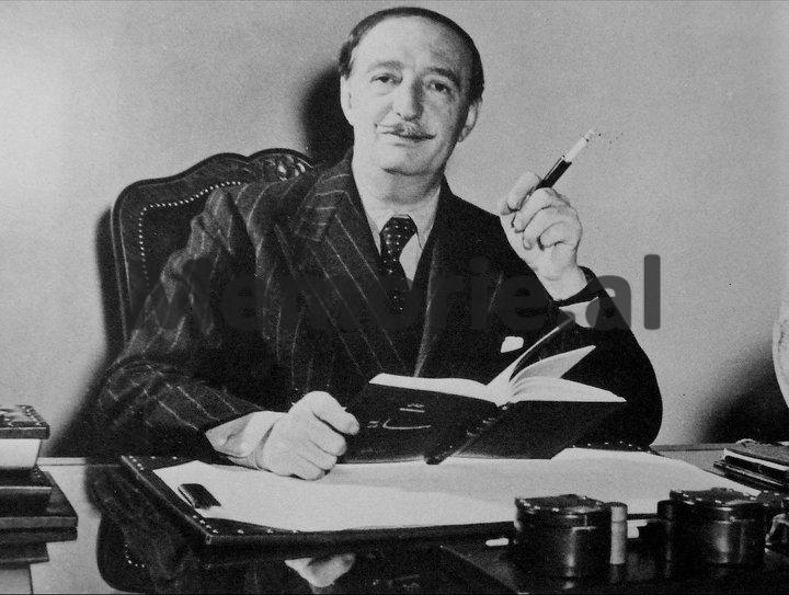 king zog cigarettes January 11, 1946, when Enver declared Albania a Republic, in the presence of the missions of the USA, USSR, France, Britain and Yugoslavia / How King Zog from London reacted… – Memorie.al king zog cigarettes January 11, 1946, when Enver declared Albania a Republic, in the presence of the missions of the USA, USSR, France, Britain and Yugoslavia / How King Zog from London reacted… – Memorie.al