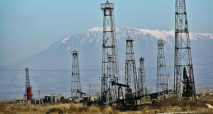 “Një farë Milto Gjikopulli, që hiqet si filozof dhe strateg, me shokët e tij i ka vënë kazmën sektorit të naftës”/ Shënimet e Enverit që çuan në plumb inxhinierin e famshëm…