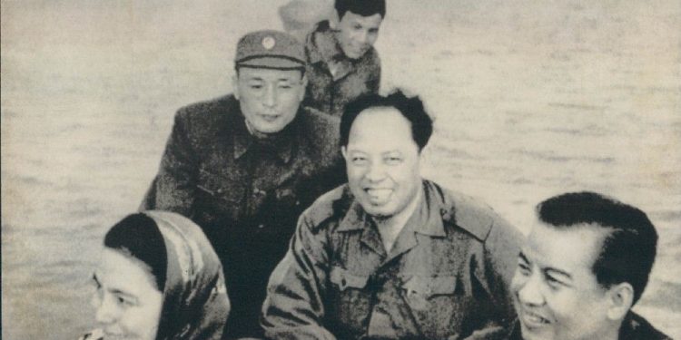 “Princi Sihanouk i Kamboxhias ndërmjetësoi në ’72-in për ta lidhur Enverin me Beogradin”/ Dëshmia e rrallë e ish-Komandantit të Aviacionit Luftarak për marrëveshjen e…