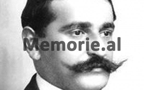 16 janar 1925, kur “GAZETA’ e KORÇËS”, botonte njoftimin e Zyrës së Shtypit të kryeministrit Zog, për paratë që grabiti Noli dhe qeveria e tij nga arka…