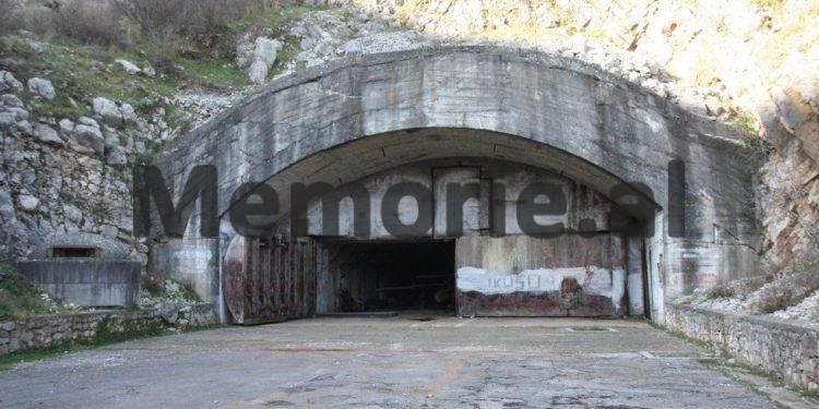 Ulu ti Mehmet dhe mos fol këta janë specialistë dhe aeroporti do bëhet në Gjadër dhe jo në Hekal” / Dëshmia e ish-komandantit të Aviacionit për debatet e Enverit në…