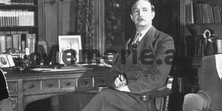 16 janar 1925, kur “GAZETA’ e KORÇËS”, botonte njoftimin e Zyrës së Shtypit të kryeministrit Zog, për paratë që grabiti Noli dhe qeveria e tij nga arka…