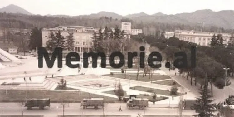29 unknown photos of February 20, 1991, From protests in the city of “Student”, to tanks on Boulevard and clashes with police at “Skanderbeg Square” tearing down the dictator’s monument.