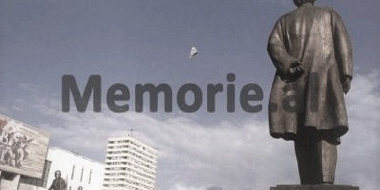 29 unknown photos of February 20, 1991, From protests in the city of “Student”, to tanks on Boulevard and clashes with police at “Skanderbeg Square” tearing down the dictator’s monument.