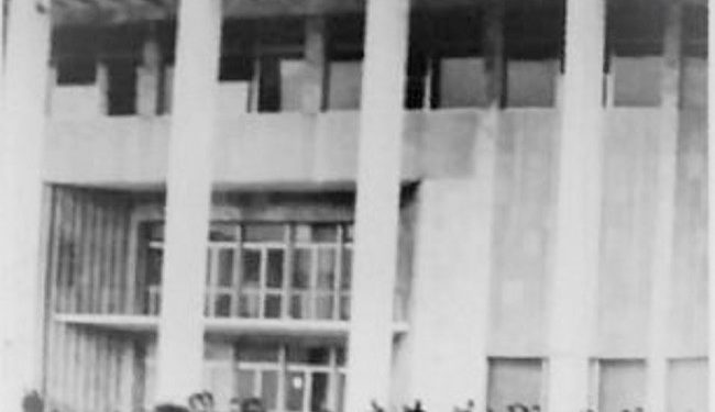 29 unknown photos of February 20, 1991, From protests in the city of “Student”, to tanks on Boulevard and clashes with police at “Skanderbeg Square” tearing down the dictator’s monument.
