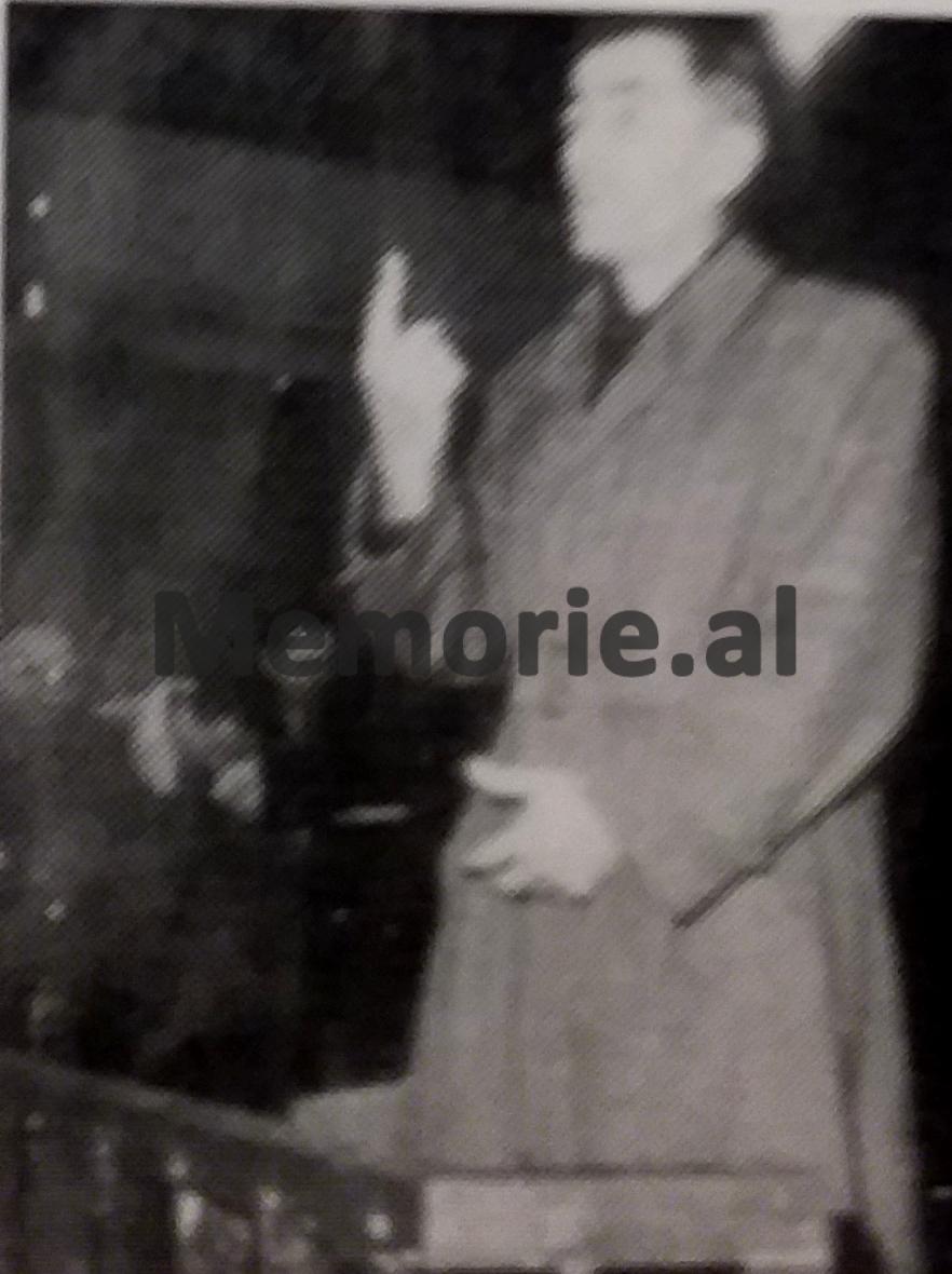 Tentoi vetëvrasjen duke prerë gishtat e këmbës me bel në Vloçisht, por e varrosën të gjallë…/ Historia tragjike e kolonelit të diplomuar në Akademinë e Torinos, që u dënua me 30 vite në Gjyqin Special