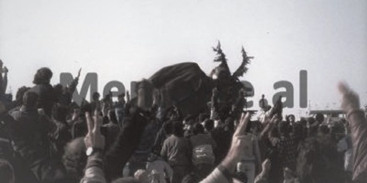 29 unknown photos of February 20, 1991, From protests in the city of “Student”, to tanks on Boulevard and clashes with police at “Skanderbeg Square” tearing down the dictator’s monument.
