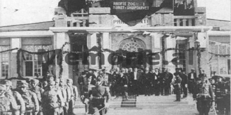 “Babai im, ish-nënprefekti i Stambollit dhe ministër në disa kabinete të Zogut, u internua nga italianët dhe u burgos nga komunistët”. Historia e panjohur e Abdurrahman Dibrës, rrëfen i biri