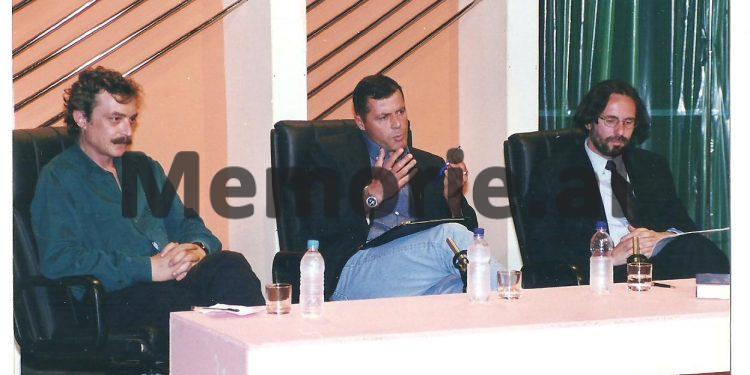 41 foto të panjohura të Tos Baxhakut/ Nga fëmijria, me prindërit e vëllezërit, shoqëria dhe kolegët gazetarë, udhëtimet nëpër Shqipëri, e takimet me miq e politikanë …