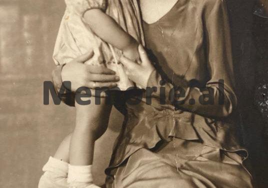 “Gjyshi im, Mehdi bej Frashëri, ish-kryeministër, i ndihmonte komunistët, kurse ata tentuan ta vrisnin me atentat te shtëpia ku banonte me Dilo-t”/ Dëshmia e rrallë e nipit të tij… (fotot e panjohura)