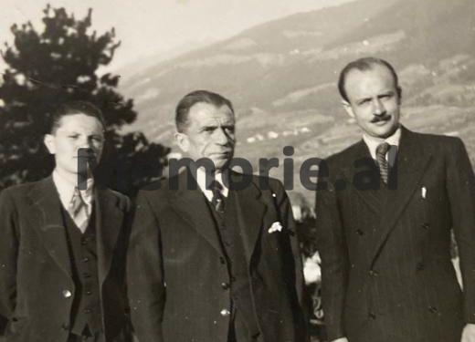 “Gjyshi im, Mehdi bej Frashëri, ish-kryeministër, i ndihmonte komunistët, kurse ata tentuan ta vrisnin me atentat te shtëpia ku banonte me Dilo-t”/ Dëshmia e rrallë e nipit të tij… (fotot e panjohura)