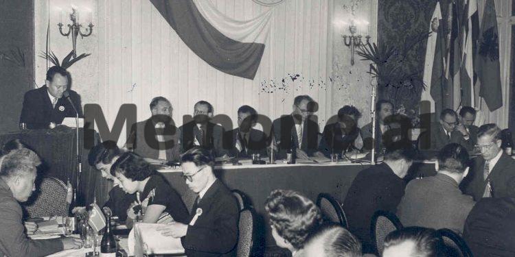 “Ndërsa vuaja dënimin me 20 vjet në Spaç si “sabotator”, rrobat e blera në Itali, i përvetësuan djali Aranit Çelës me përmbaruesin, Petrit Zotkaj”…/ Historia tragjike e ish-atasheut tregtar