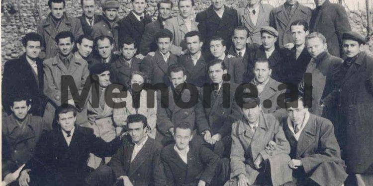 “Ndërsa vuaja dënimin me 20 vjet në Spaç si “sabotator”, rrobat e blera në Itali, i përvetësuan djali Aranit Çelës me përmbaruesin, Petrit Zotkaj”…/ Historia tragjike e ish-atasheut tregtar