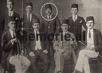 “Babai hapi shkollat e para dhe themeloi Shoqërinë “Vllaznia”, që në 1910-ën, por u burgos nga italianët, Noli, Jakomoni dhe nga komunistët me 20 vite në Burrel…”/ Historia e dhimbshme e Sheuqet Mukës