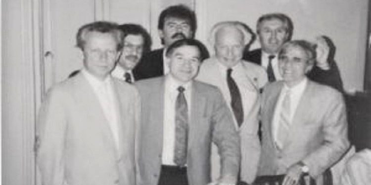 “Duke mos pas besim te serbi, unë do t’ju sjell armë të sofistikuara me rreze të gjatë veprimi…”/ Dokumenti sekret për vizitën në 1989-ën në Shqipëri të…