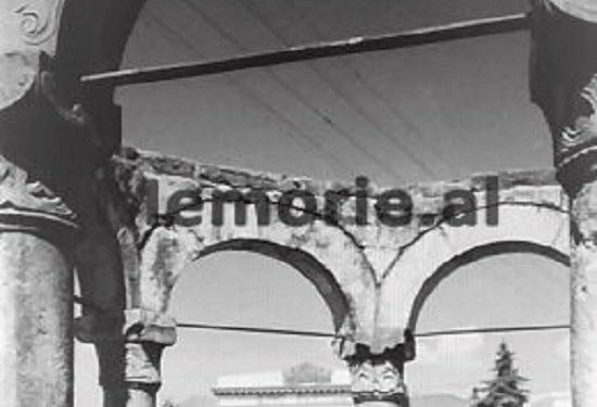 Foto të rralla nga Tirona e komunizmit/ Nga Sheshi “Skënderbej”, Bulevardi “Dëshmorët e Kombit” e Ministritë, “21 Dhjetori”, “Zogu i Zi”, Lana, Kinema “Partizani”, “Pazari ”, këndi sportiv me ringun e boksit, etj.