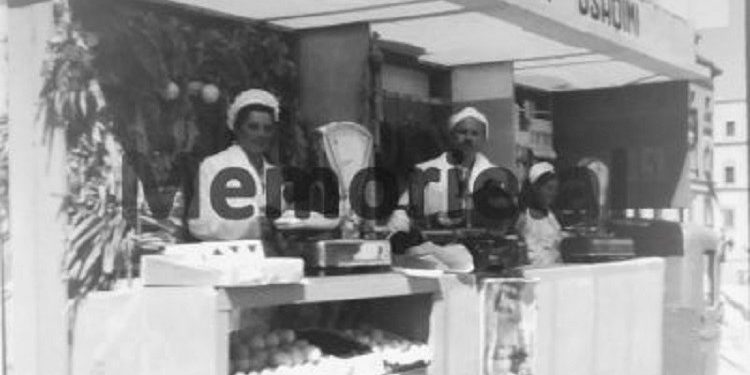 Foto të rralla nga Tirona e komunizmit/ Nga Sheshi “Skënderbej”, Bulevardi “Dëshmorët e Kombit” e Ministritë, “21 Dhjetori”, “Zogu i Zi”, Lana, Kinema “Partizani”, “Pazari ”, këndi sportiv me ringun e boksit, etj.