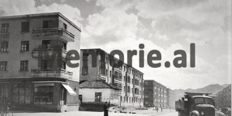 Foto të rralla nga Tirona e komunizmit/ Nga Sheshi “Skënderbej”, Bulevardi “Dëshmorët e Kombit” e Ministritë, “21 Dhjetori”, “Zogu i Zi”, Lana, Kinema “Partizani”, “Pazari ”, këndi sportiv me ringun e boksit, etj.