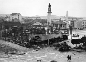 “Në spitalin civil u çel dhoma e destinueme për të vdekunit dhe u panë të shtrirë 10 kufoma”?! / Dosja hetimore e 4 shkurtit ’44, ku figurojnë të vrarë vetëm …