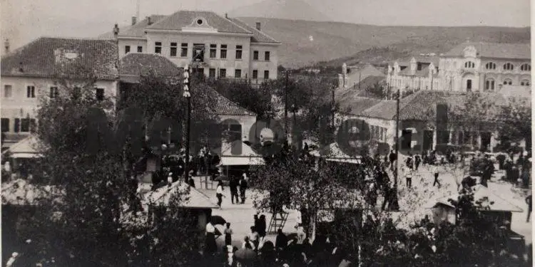 “Babanë e arrestuan si ‘agjent të amerikanëve’ dhe se kishte strehuar, komandantin e Xhandarmërisë, kolonel Hysni Demën”/ Historia e panjohur e juristit tiranas…