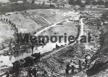 “Në kampin e Vloçishtit ku ishte komandant, vëllai i Rita Markos, vdiqën nga uria apo u vranë nga ushtarët, 73 shokë të burgosur…”/ Dëshmia rrëqethese e ish-të dënuarit që u arratis…