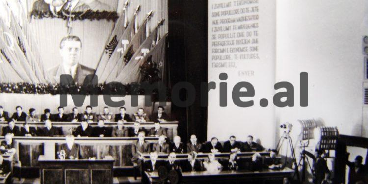 “Në Konferencën e Tiranës në ’56-ën, u tha se udhëheqja kishte vaksina vetëm për fëmijët e tyre dhe nga epidemia u mbush vendi me varreza”/ Dëshmia e ish-delegatit që vuajti 32 vite burg e internim