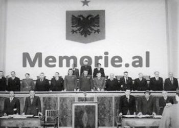 “Ky grup antiparti bënte mbledhje sikur të ishin një forum partie dhe qeveri tjetër, duke…”/ Dokumenti i 1950-ës për opozitën e vërtetë brenda Komitetit Qendror që shpërfillën Enverin