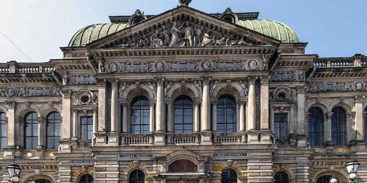 “Nxënës i ruses Puzanova dhe i mjeshtrit Simon Rota, diplomohet shkëlqyer në Leningrad, por në Shkodër u la në një shkollë 8-vjeçare”/ Dëshmia e të vëllait, për mjeshtrin e madh të portretit