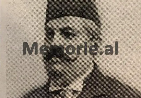 “Babai im, i diplomuar në Sorbonë dhe mik i kryeministrit francez, Daladier, përfundoi si punëtor në “Muhamet Gjollesha” e hamall në Zall të Kirit…”/ Historia tragjike e familjes …