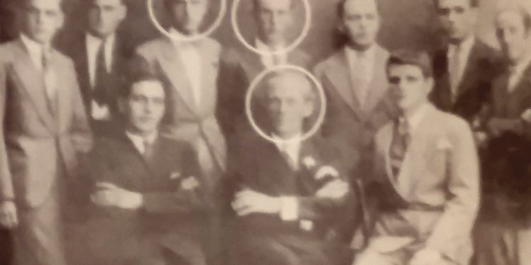 Historia e panjohur e gjimnazit “Qemal Stafa” / Nga dekreti i Zogut për çeljen e tij në 1925-ën, te drejtuesit, pedagogët dhe nxënësit që drejtuan më pas Shqipërinë si…