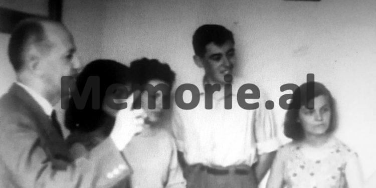 Kalendari Historik 21 Mars