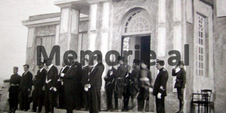“Si trashëgova pasurinë e Maliq Pashait, beut të Libohovës, që më mori të vogël në Stamboll dhe…”/ Kujtimet e panjohura të Javer bej Hurshitit, ish-deputet, prefekt dhe ministër