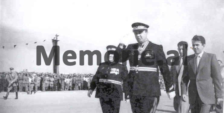 “Unë isha ministër i Brendshëm kur u bë Masakra e Tivarit, ja tregova Enverit dhe ai…”/ Dëshmia e Haxhi Lleshit dhe dokumenti sekret, ku Hoxha ia ‘faturoi’ Koci Xoxes