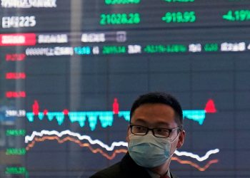 Nga “rreziku i kontrolluar” drejt paqartësisë – Si koronavirusi po sfidon marrjen e vendimeve