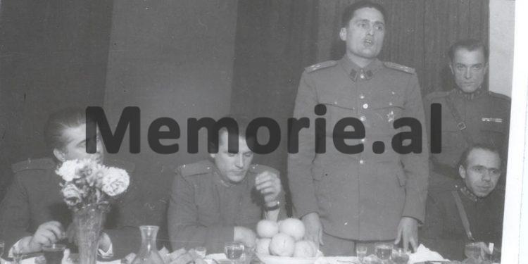 “Unë isha ministër i Brendshëm kur u bë Masakra e Tivarit, ja tregova Enverit dhe ai…”/ Dëshmia e Haxhi Lleshit dhe dokumenti sekret, ku Hoxha ia ‘faturoi’ Koci Xoxes