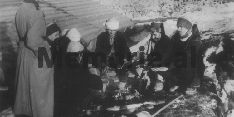 “Unë isha ministër i Brendshëm kur u bë Masakra e Tivarit, ja tregova Enverit dhe ai…”/ Dëshmia e Haxhi Lleshit dhe dokumenti sekret, ku Hoxha ia ‘faturoi’ Koci Xoxes