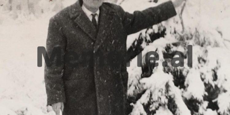 Historia e panjohur e Hekuran Zhitit, mësuesit poetit, aktorit e dramaturgu me drama të mëdha dhe në jetë…!