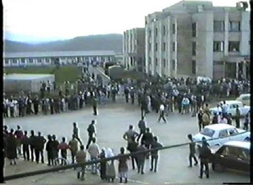 “Profesor Bujar Hoxha, është autor i shkrimeve dhe punës armiqësore, kundër Jugosllavisë, të mos i jepen dokumenta nga…”/ Kur gazeta “Borba” e Beogradit akuzonte