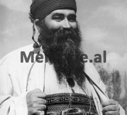 “Pasi partizanët na dogjën shtëpinë në Lusen, me ne 8 fëmijët brenda, erdhëm në Tiranë te Kryegjyshata ku unë…”/ Dëshmia e rrallë e Baba Reshat Bardhit