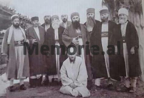 “Pasi partizanët na dogjën shtëpinë në Lusen, me ne 8 fëmijët brenda, erdhëm në Tiranë te Kryegjyshata ku unë…”/ Dëshmia e rrallë e Baba Reshat Bardhit