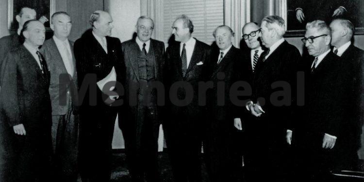 “Ja si do e demaskoni qeverinë e De Gasperit, që mbron kriminelët e luftës, si; Dosti, Koliqi e Kol Bib Mirakaj…”/ Urdhri i Enverit në ’53-in, për Legatën shqiptare në Romë