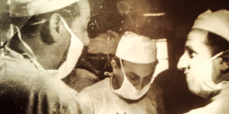 Fotot e panjohura / Godinat, klinikat dhe mjekët e spitaleve, nga Monarkia e Zogut, në Shqipërinë Socialiste: Tirana, Durrësi, Shkodra, Korça, Vlora, Elbasani, Gjirokastra, Berati, Peqini, Lezha…