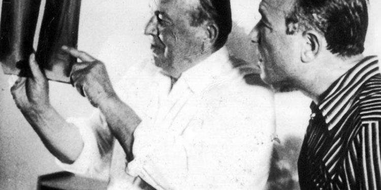 Fotot e panjohura / Godinat, klinikat dhe mjekët e spitaleve, nga Monarkia e Zogut, në Shqipërinë Socialiste: Tirana, Durrësi, Shkodra, Korça, Vlora, Elbasani, Gjirokastra, Berati, Peqini, Lezha…