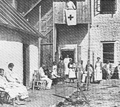 Fotot e panjohura / Godinat, klinikat dhe mjekët e spitaleve, nga Monarkia e Zogut, në Shqipërinë Socialiste: Tirana, Durrësi, Shkodra, Korça, Vlora, Elbasani, Gjirokastra, Berati, Peqini, Lezha…