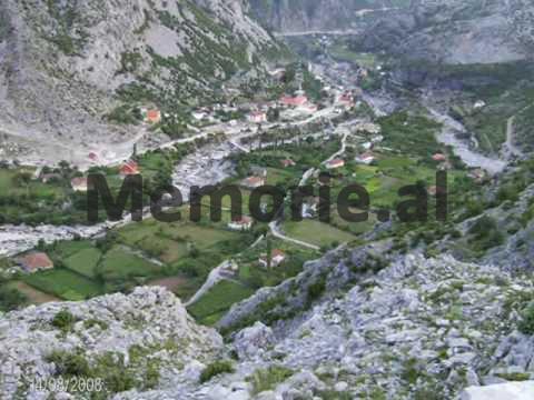“Si i ruajtëm fotografitë e rralla të babës me Prek Calin dhe kolonelin, Hill, kur shtëpia jonë kontrollohej nga Sigurimi e Shtetit”?! (fotot e panjohura)