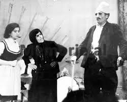 Historia e panjohur e Hekuran Zhitit, mësuesit poetit, aktorit e dramaturgu me drama të mëdha dhe në jetë…!